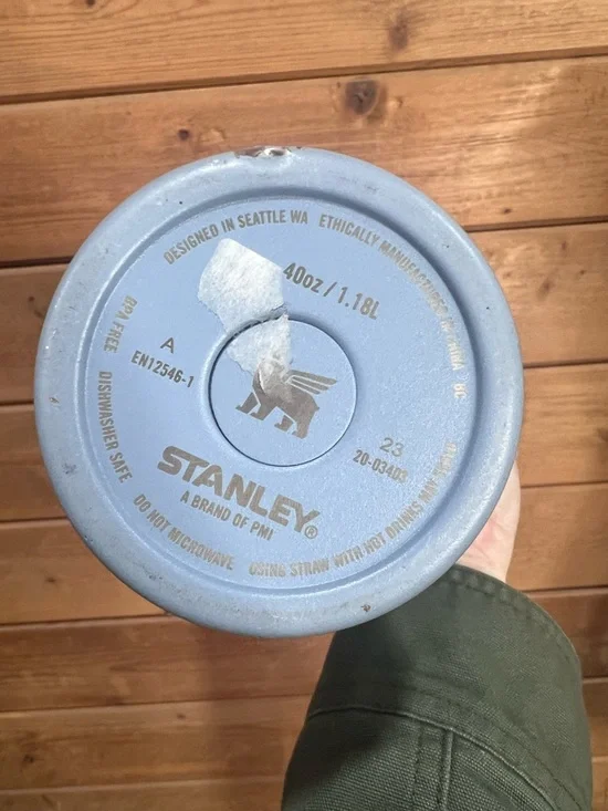Stanley 40oz Quencher - Picture 5 of 6